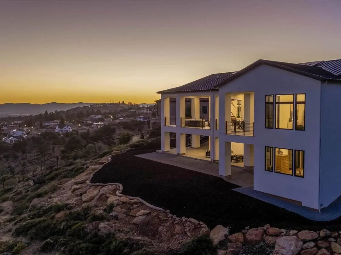 W Real Estate — photo 1